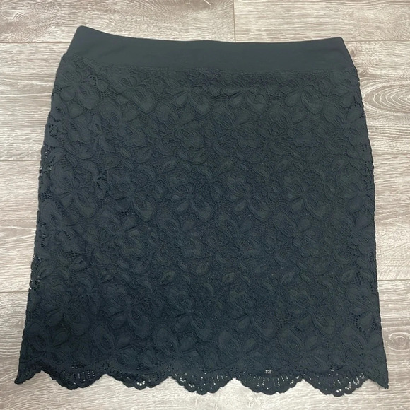 NWOT J. Jill Wearever Collection Black Scalloped Hem Pull On Pencil Skirt L - Picture 12 of 13